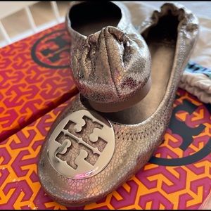 Tory Burch Gold Flats,7.5